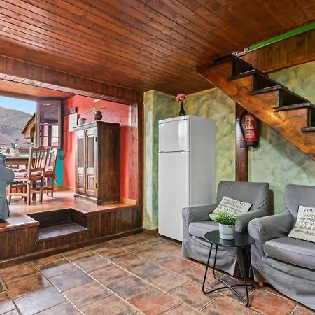 Montegrande, Entorno Magico Rodeado De Montanas * La Plaza