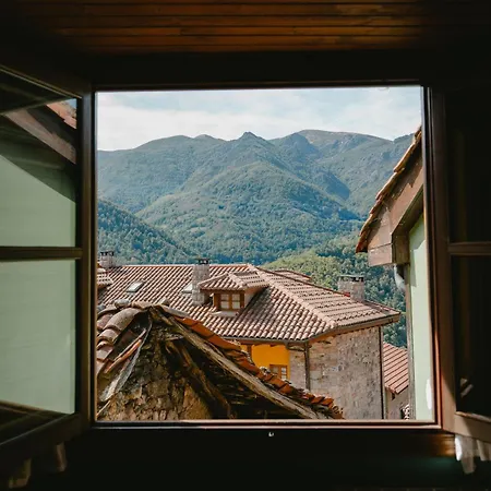 Montegrande, Entorno Magico Rodeado De Montanas Apartment