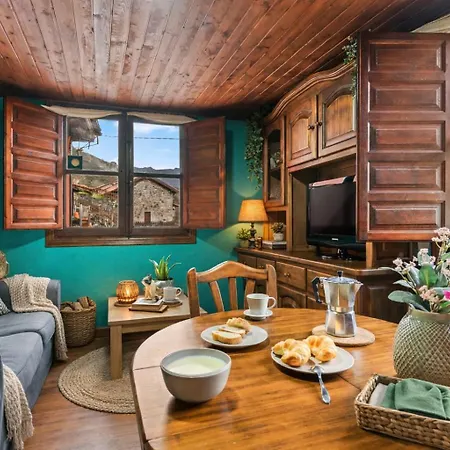 Apartment Montegrande, Entorno Magico Rodeado De Montanas La Plaza