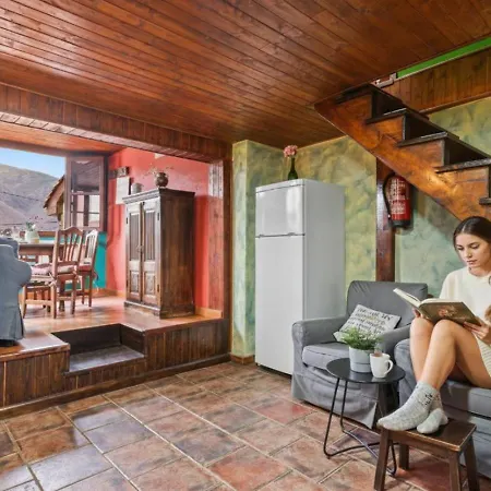 Montegrande, Entorno Magico Rodeado De Montanas *