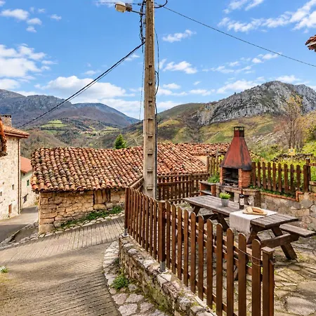 Montegrande, Entorno Magico Rodeado De Montanas Apartment